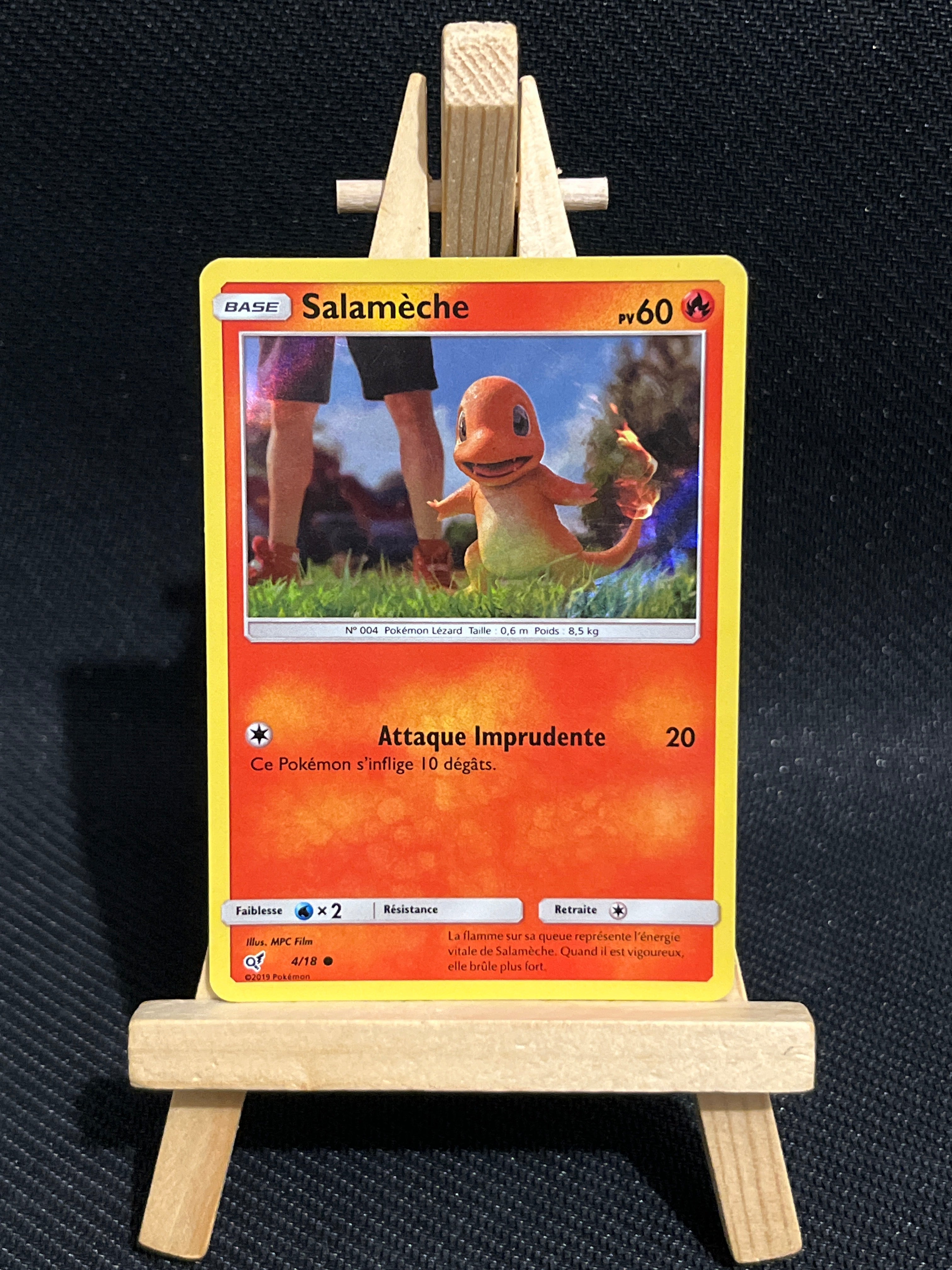 Salamèche 4/18 - Détective Pikachu 🇫🇷 GD