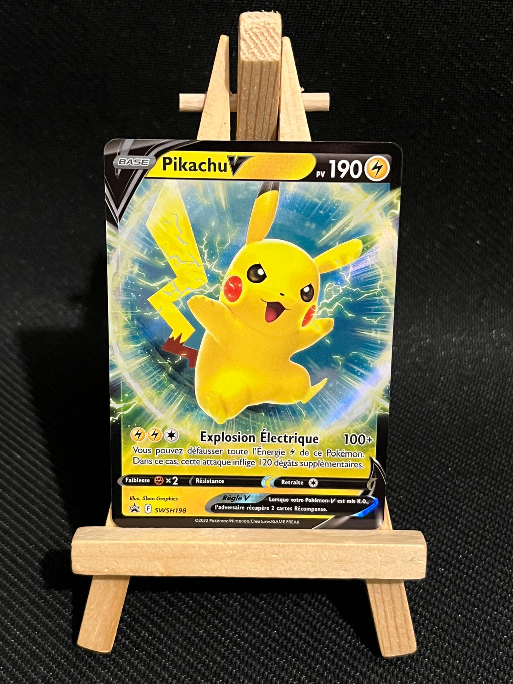 Pikachu V SWSH198 - Promo 🇫🇷 NM
